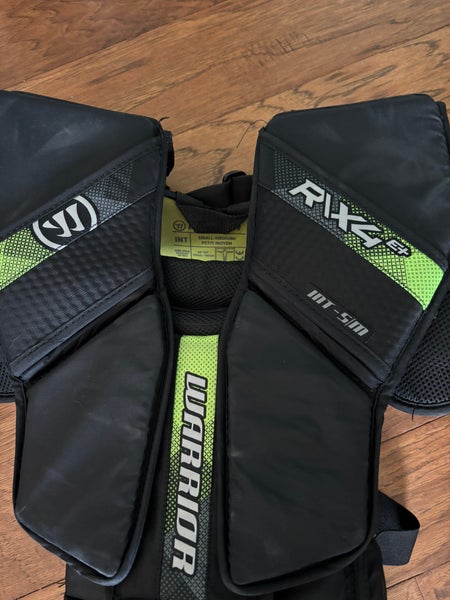Small / Medium 2024 Warrior Ritual X4 E+ Goalie Chest Protector (Used)
