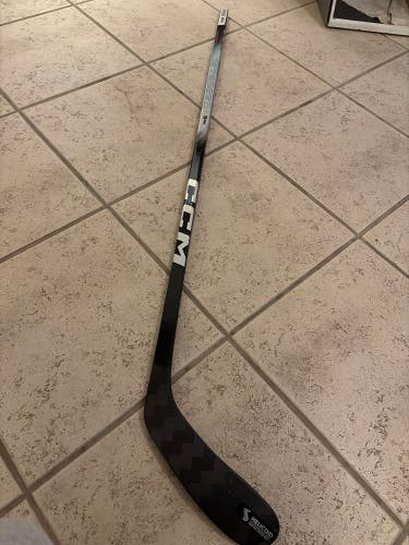 Intermediate CCM JetSpeed FT8 Pro Right Handed Hockey Stick P29 55 Flex (New)