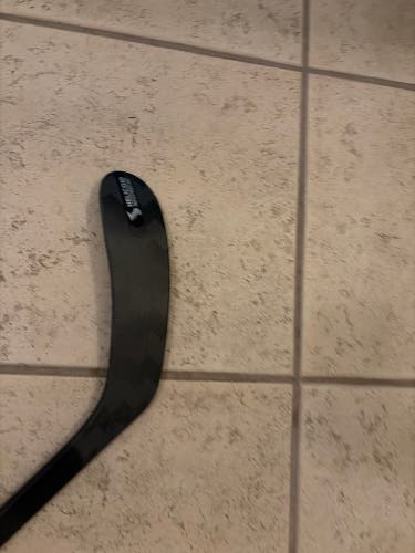 Intermediate CCM JetSpeed FT8 Pro Right Handed Hockey Stick P28 65 Flex (New)