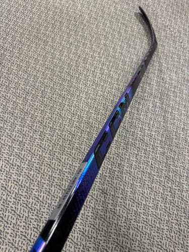 Senior CCM Ribcor Trigger 10 Pro Right Handed Hockey Stick P29 65 Flex (New)