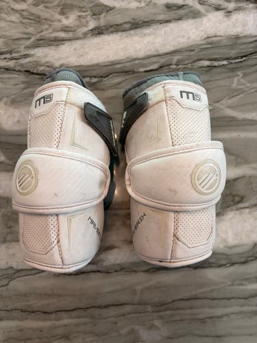 Small Adult Maverik M5 Arm Pads (Used)
