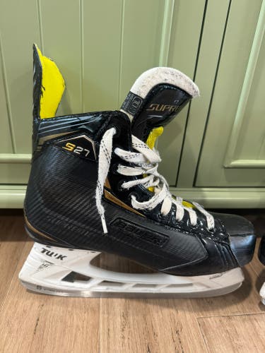 2018 Bauer Supreme S27 Hockey Skates Regular Width 10.5 (Used)