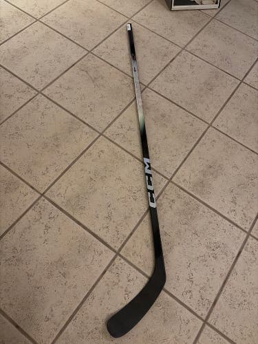 Senior CCM JetSpeed FT8 Pro Right Handed Hockey Stick P29 75 Flex (New)