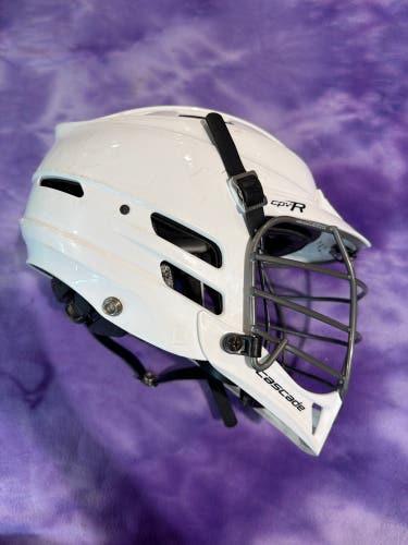 White Adult Cascade CPV-R Helmet (Used) S/M