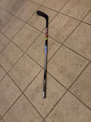 Youth CCM JetSpeed FT8 Pro Left Hand Hockey Stick P29 30 Flex (New)
