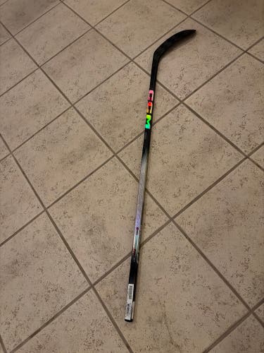 Junior CCM JetSpeed FT8 Pro Left Hand Hockey Stick P28 40 Flex (New)