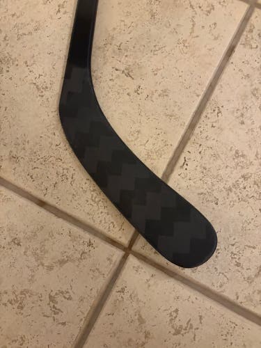 Intermediate CCM JetSpeed FT8 Pro Left Hand Hockey Stick P88 55 Flex (New)