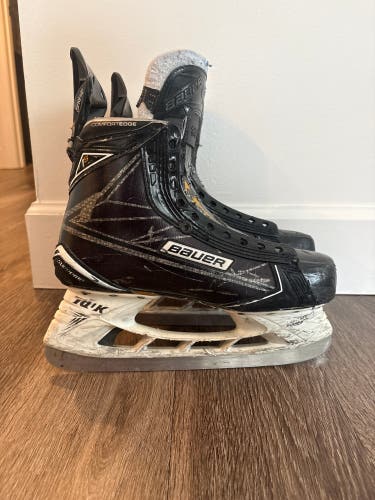 Black 2016 Bauer Supreme 1S Hockey Skates Regular Width 8 (Used)