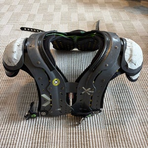 X Tech Large Adult Shoulder Pads (Used) w/ Oregon Ducks Backplate