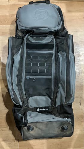 Wire2Wire XL Tournament Catchers Wheeled Bag 2.0 (Used)