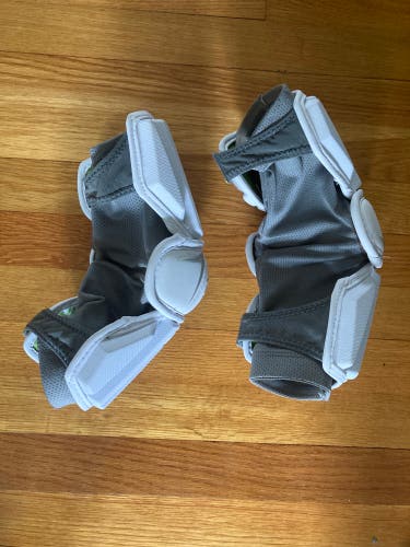 Medium Adult Maverik Max Arm Pads (New)