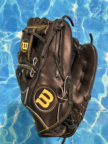 Black Wilson A2000 RH Baseball Glove 12.25" (New)