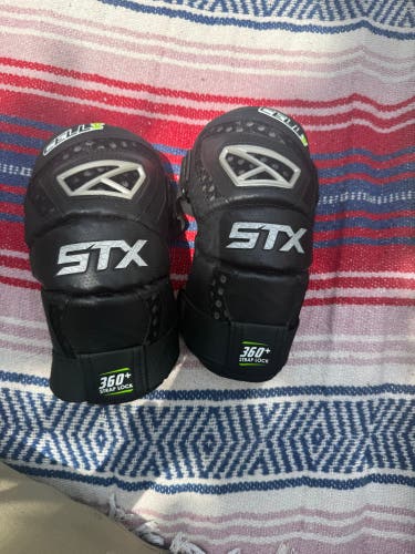 Large Adult STX Cell V Black Arm Pads (Used)