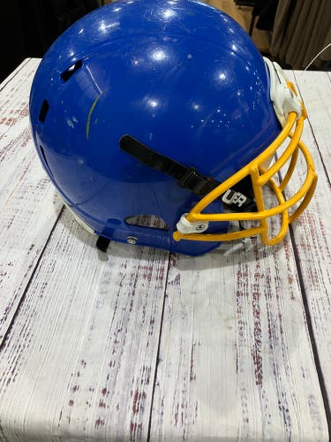 Blue Youth Medium Xenith X2E+ Helmet (Used)