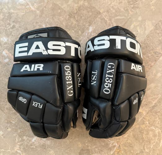 Easton Air GX1350 Gloves 13.5”
