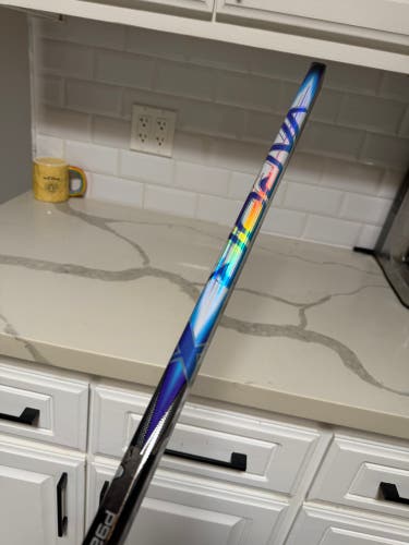 Senior Bauer Vapor Flylite Left Hand Hockey Stick 69 Flex (New)