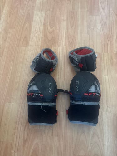 Senior Medium CCM JetSpeed FT390 Elbow Pads (Used)