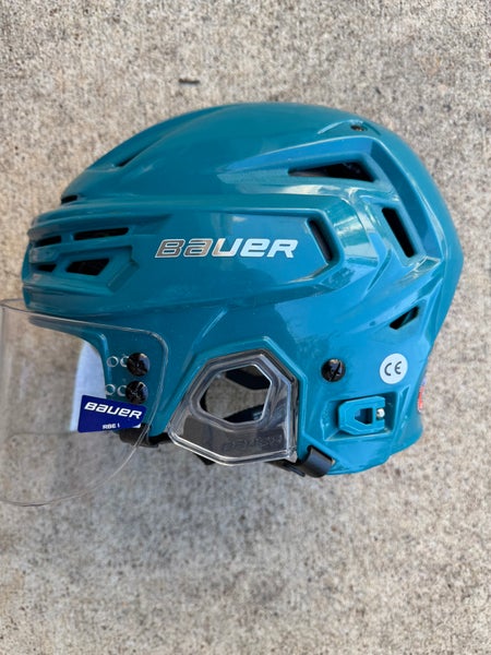 Large Bauer Re-Akt 155 Helmet (Used)