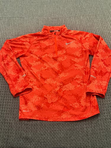 Nike 1/4 zip long sleeve youth running shirt