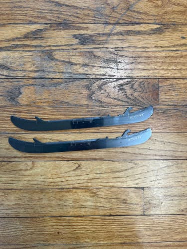 Bauer Fly-Ti 272 mm (Used)