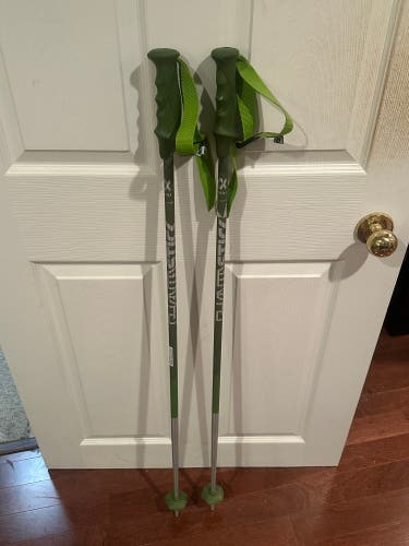 44in (110cm) Volkl All Mountain Ski Poles (New)