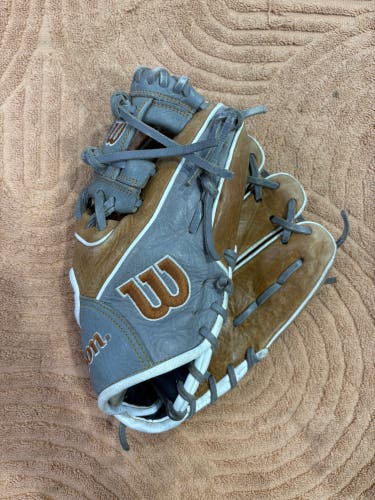 Brown Wilson A1000 RH Baseball Glove 11" (Used)