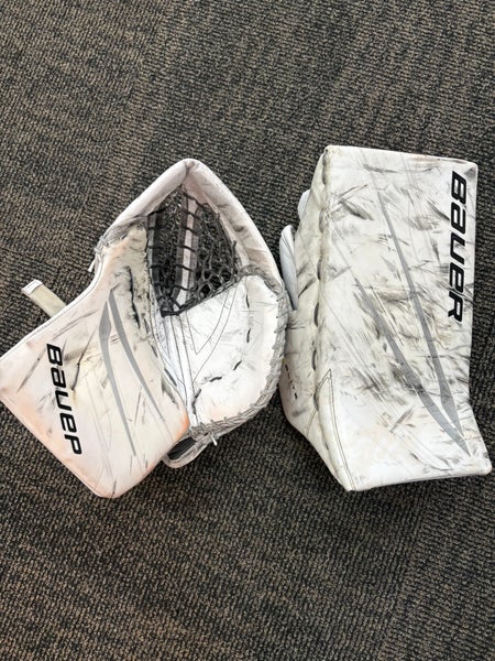 Bauer Vapor Hyperlite 2 Regular Pro Stock (Used)