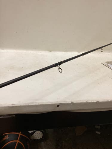 Used Shakespeare UGLY STIK GX2 Rod and Reel Combo 11725-S000501059