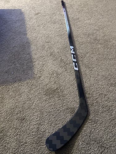 Intermediate CCM JetSpeed FT8 Pro Right  Hand Hockey Stick P29 55 Flex (New)