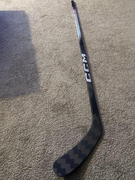 Intermediate CCM JetSpeed FT8 Pro Right Hand Hockey Stick P29 55 Flex (New)