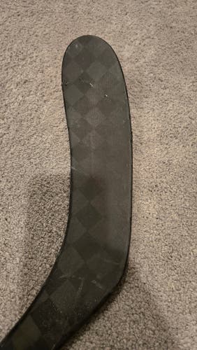 Senior Bauer Vapor Flylite Left Hand Hockey Stick 77 Flex