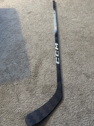 Junior CCM JetSpeed FT8 Pro Right  Hand Hockey Stick P29 40 Flex (New)