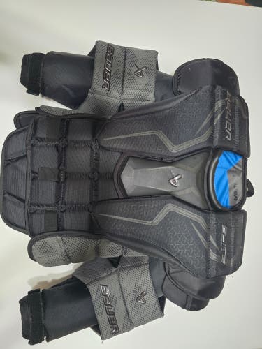 Medium 2025 Bauer Elite Goalie Chest Protector (Used)