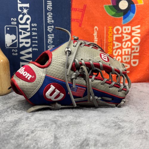 Custom Wilson A2000 OTIF RHT Infield Baseball Glove 11.5" (Used)