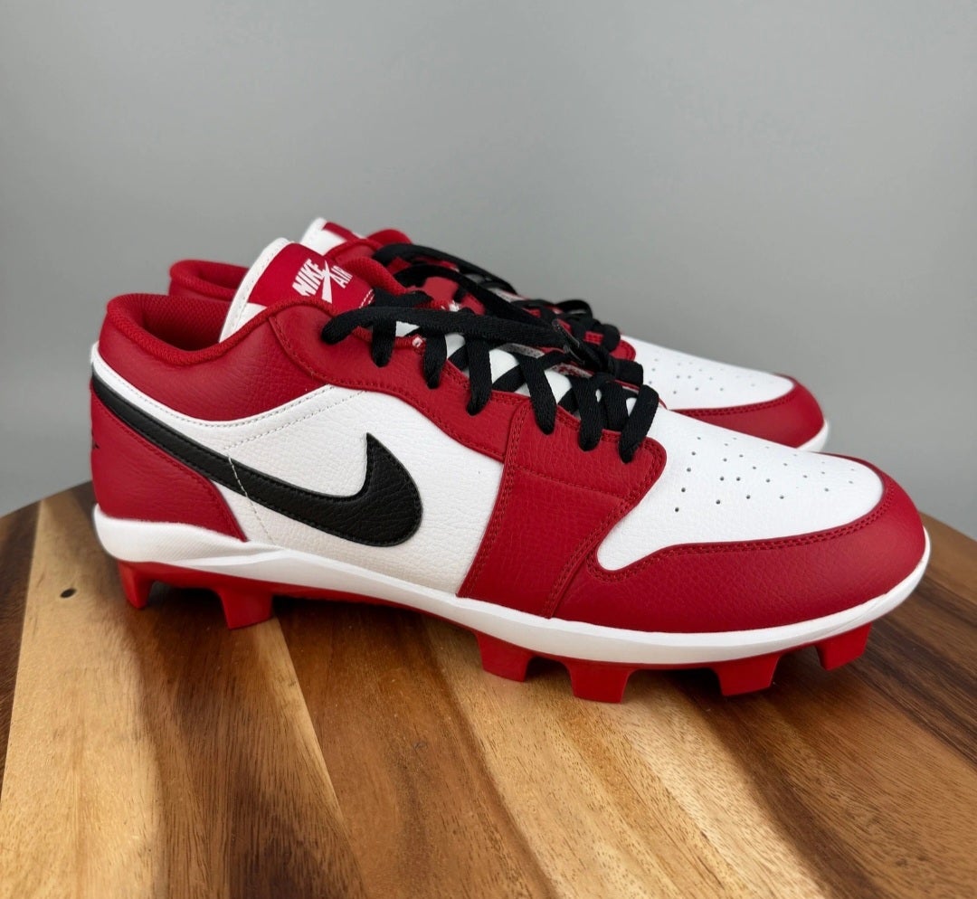 Nike Air Jordan 1 Retro MCS White Black Baseball Cleats  display picture 1