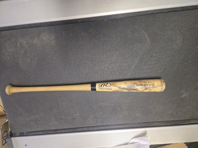 2019 Rawlings Big Stick Maple Bat (-3) 28 oz 31" (Used)