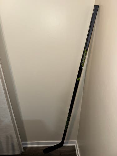 Senior CCM Ribcor Reckoner Right Handed Hockey Stick P92 90 Flex Pro Stock (New)