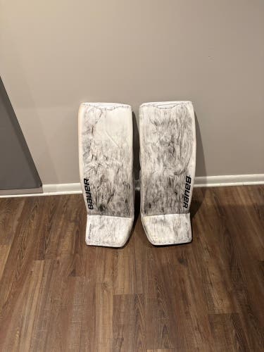 33" 2025 Bauer Supreme Shadow Goalie Leg Pads (Used)