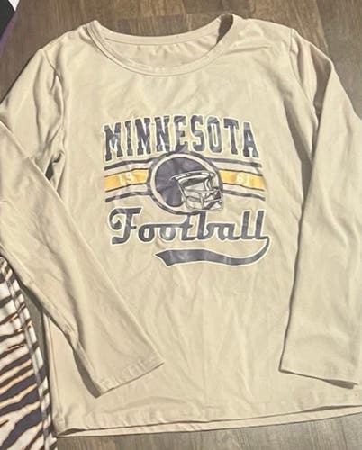 Minnesota Vikings Purple Small / Medium Adult Unisex Shirt (Used)