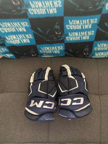 CCM Tacks AS-V Gloves 13" (Used) Navy Lightly Worn