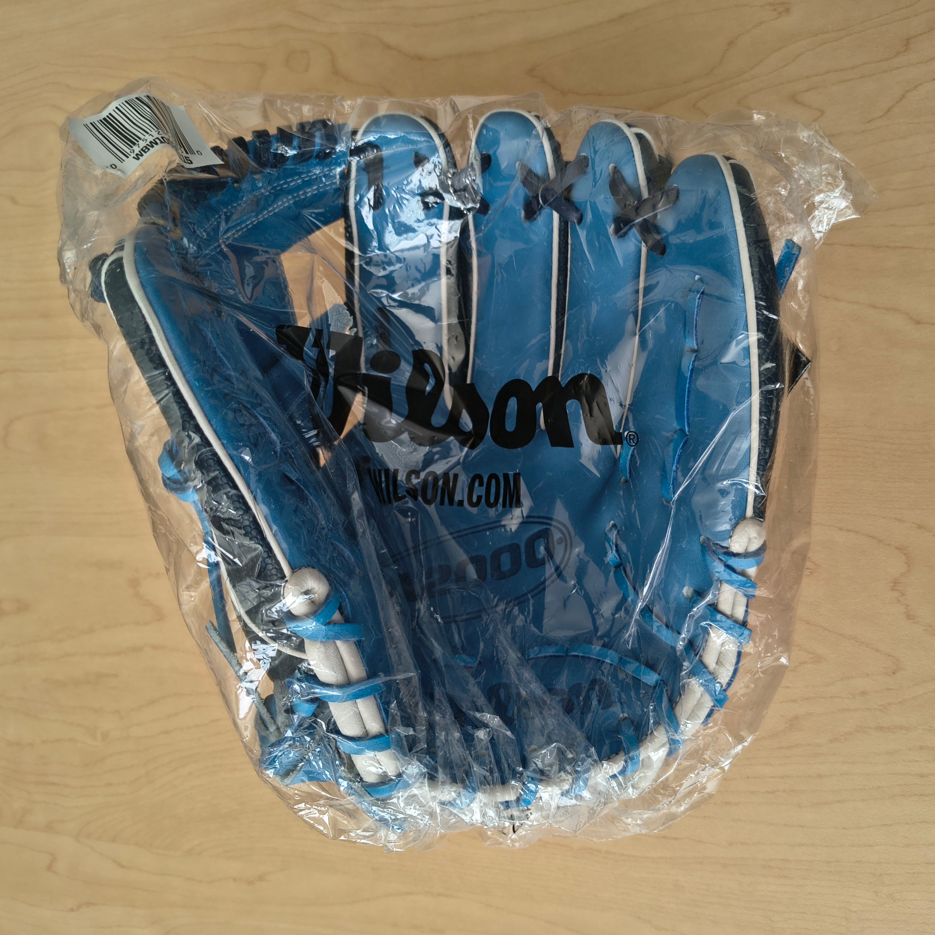 NWT Wilson RHT Infield A2000 1786 Baseball Glove 11.5