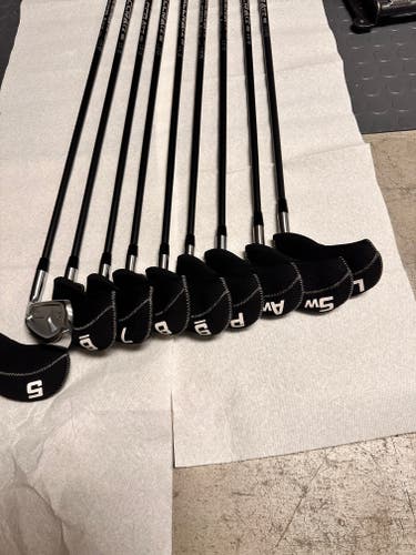 MIURA TC-202 TAKEOFF'S - (9) "PURRED" ACCRA I95 SHAFTS - BRAND NEW JUMBO MAX GRIPS INCLUDED