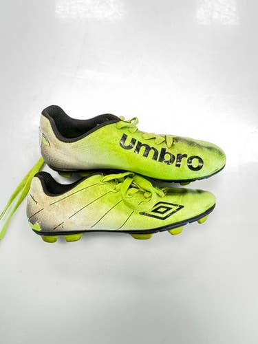 Used Umbro Soccer Cleats Yellow Junior 02 11860-S000307978