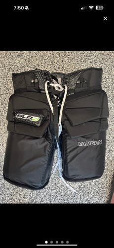 Senior Medium Vaughn SLR4 Pro Carbon Hockey Goalie Pants (Used)