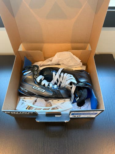 Black/Navy 2018 Bauer Nexus N2900 Hockey Skates Regular Width Size 4 (New)