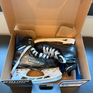 Black/Navy 2018 Bauer Nexus N2900 Hockey Skates Regular Width Size 5 (New)