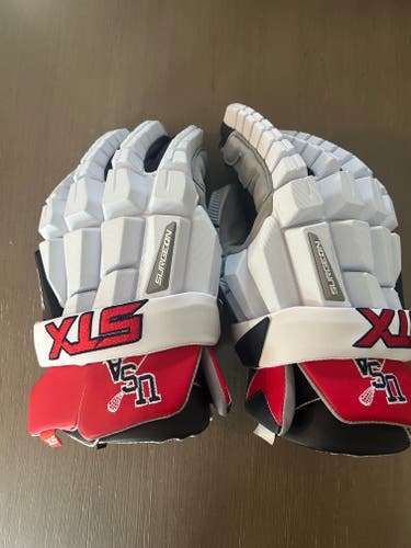 STX Surgeon RZR2 Lacrosse Gloves (New)