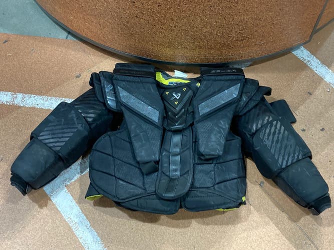 Used Senior XL Bauer Shadow Goalie Chest Protector