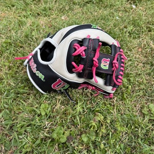 Wilson A2K 1724 RH Infield Baseball Glove 11.75" (Used)
