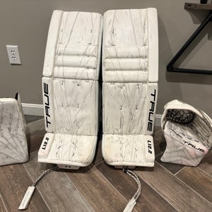 34" True L12.2 Regular. True 9x3 glove and blocker (Used)